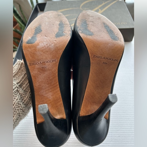 Black Peep Toe Dress Heels - Leather, hidden platform, size 8.5 - Picture 9 of 10